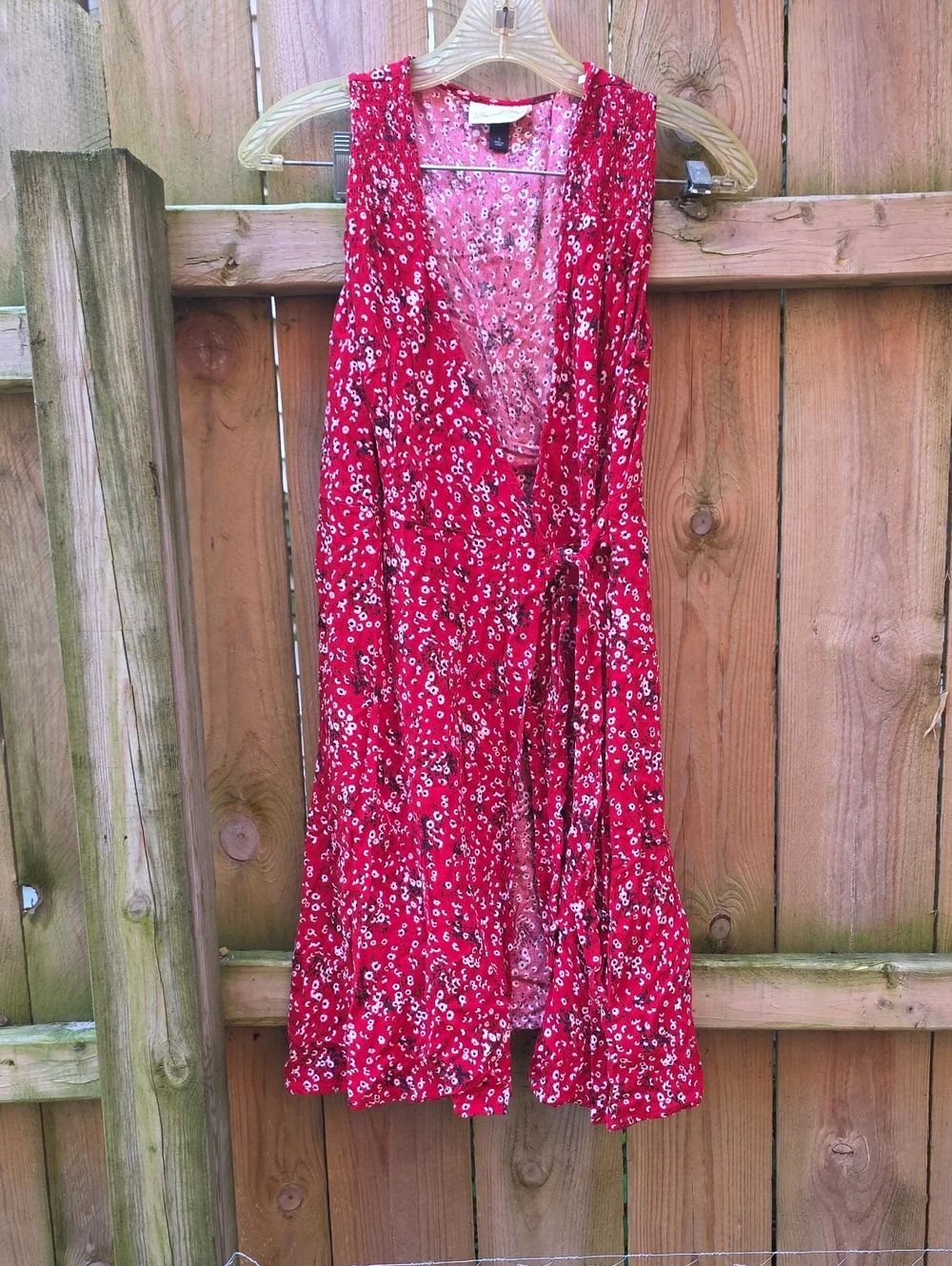 Universal Thread Red Floral V-Neck Wrap Dress